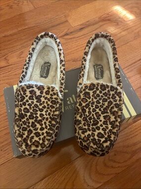Natural Reflections Leopard Print Cozy Faux Fur Slippers - Brown/Black/Cream